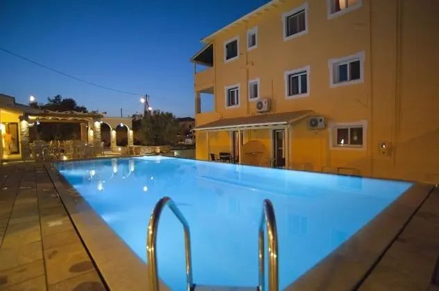 Villa Vita Holidays Apartments & Studios - Havuz