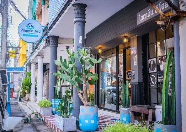 Vitamin Sea Hostel Phuket