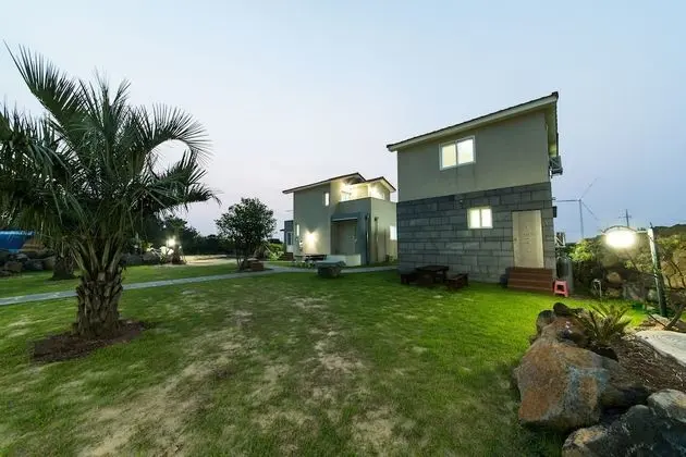 Vitamin Sea House