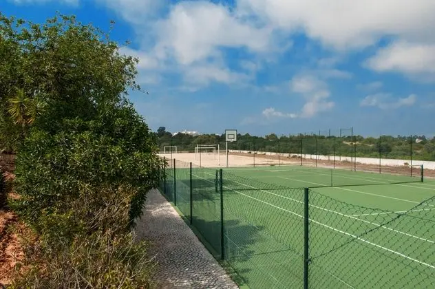 Vitor's Plaza - Aktiviteler