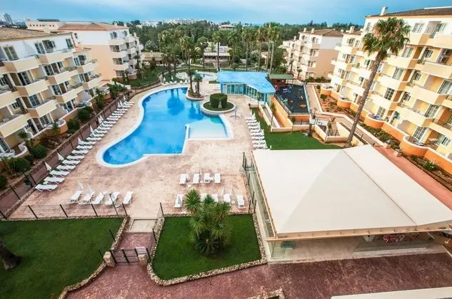 Vitor's Plaza - Genel