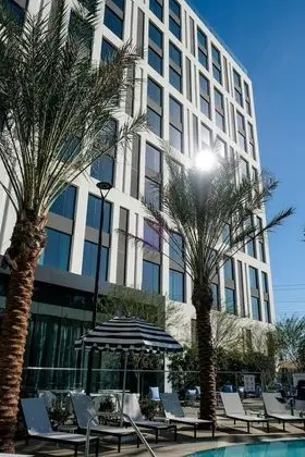 The Viv Hotel, Anaheim, a Tribute Portfolio Hotel - Havuz
