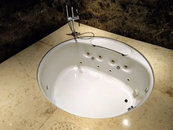Vivanta Hyderabad, Begumpet - Havuz