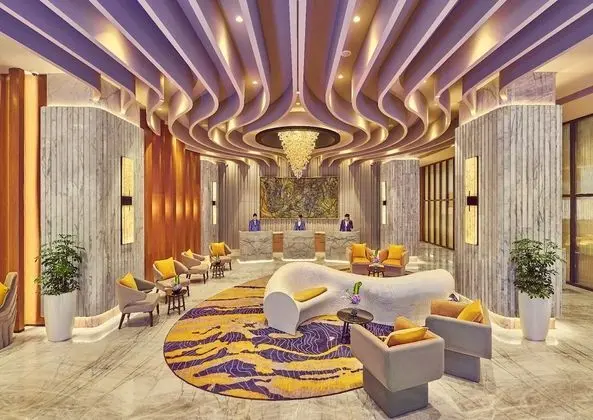 Vivanta Navi Mumbai Turbhe - Lobi