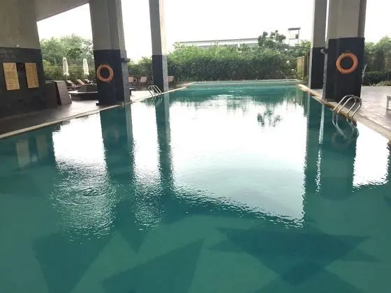 Vivanta New Delhi, Dwarka - Havuz