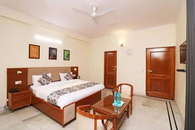 Hotel Vizima Crossroard 45
