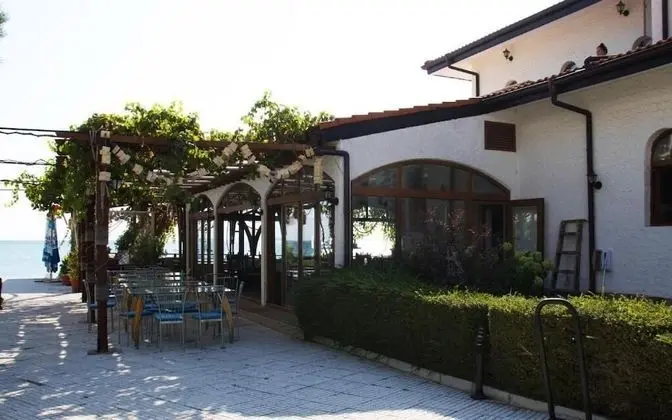 VM Apartments Robinson Beach - Dış Mekan