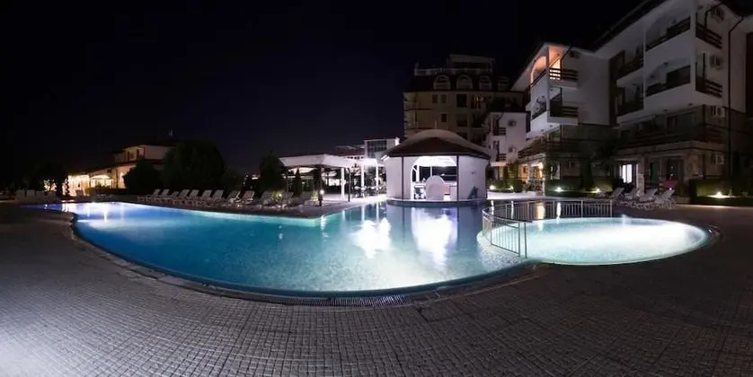 VM Apartments Robinson Beach - Havuz