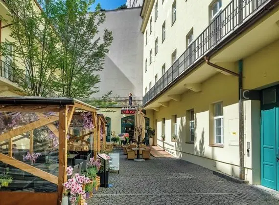 VN48 Suites by Prague Residences - Dış Mekan