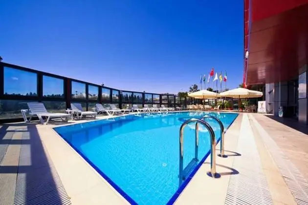 Volley Hotel İstanbul - Havuz