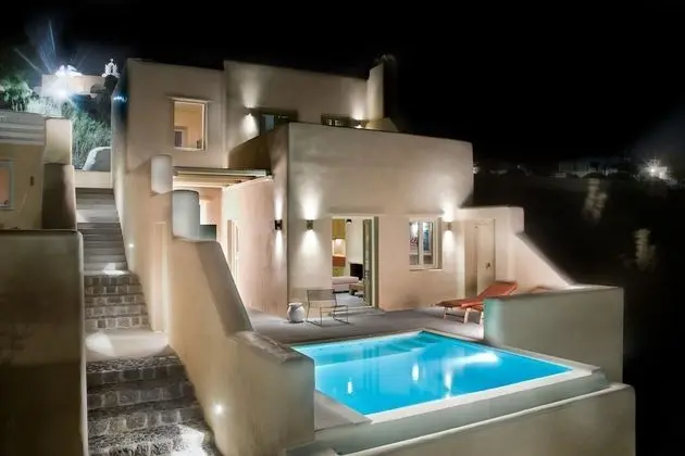 Voreina Gallery Suites