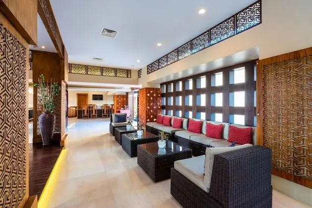 VOUK Hotel & Suites - CHSE Certified - Lobi
