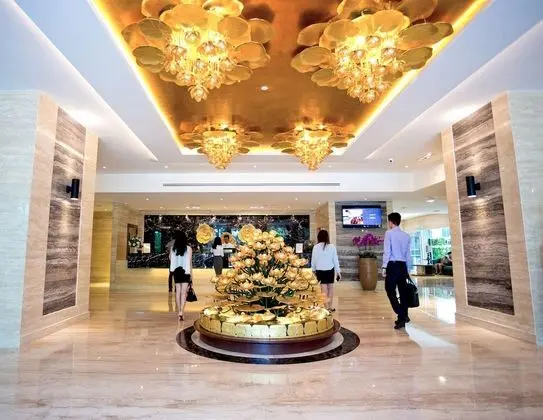 Vouk Hotel Suites - Lobi
