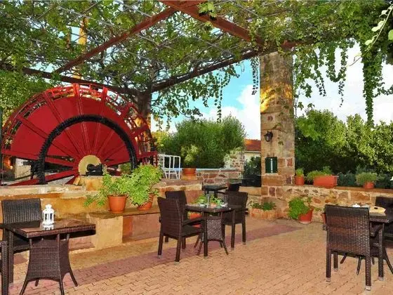 Voulamandis House Hotel