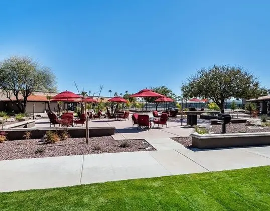 Voyager Resort Inn - 1