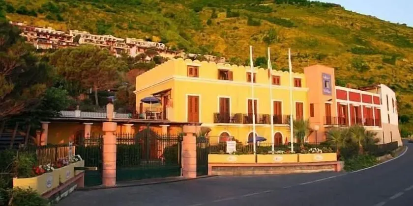 VR Club - Villa Ridente Club