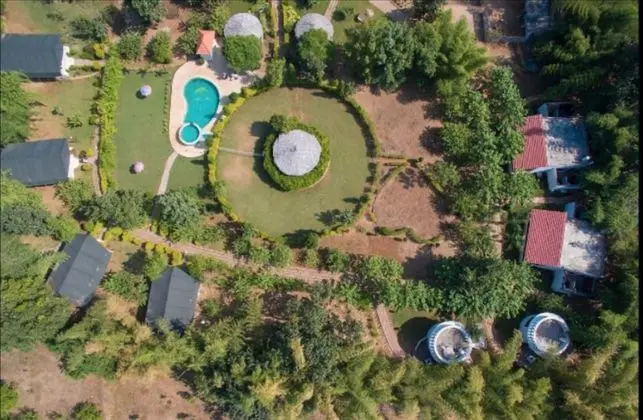 Vraksh Resort
