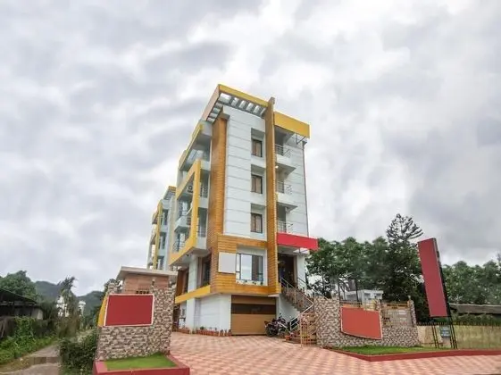 Vrinda Regency - Dış Mekan