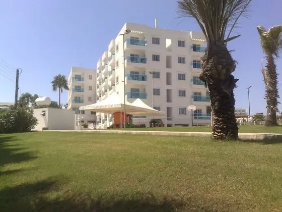 Vrissaki Hotel Apartments