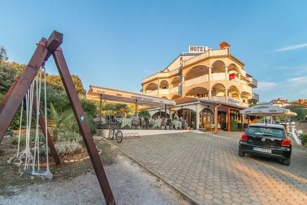Hotel Villa Vrsar - Dış Mekan
