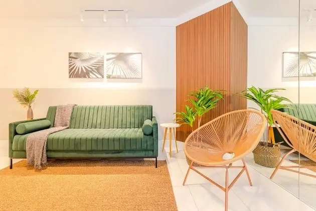 VT02 Ótimo Quarto e Sala 300m da Praia