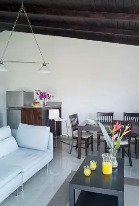 The Vue Apartment Hotel - Lobi