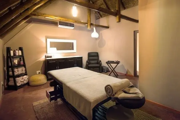 Vuyani Safari Lodge - Spa