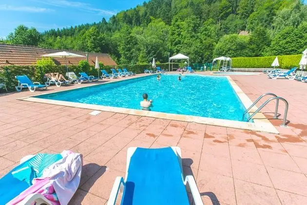 VVF Club Essentiel Les Fontaines des Vosges, Saâles - Havuz