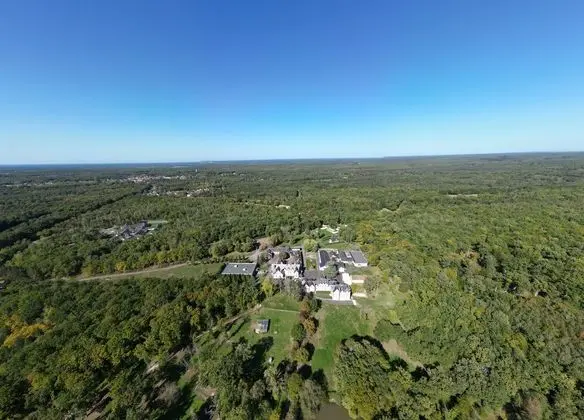 VVF Domaine de la grande Garenne à Neuvy sur Barangeon - Dış Mekan