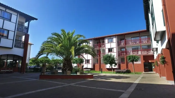 VVF La Côte Basque à Urrugne - Dış Mekan
