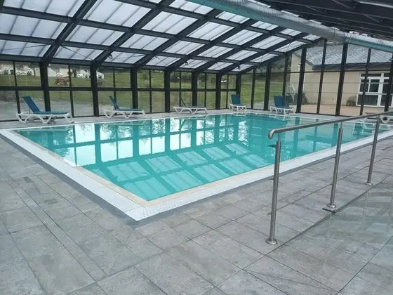 VVF Wellness Sport Camping Haute Corrèze, Eygurande - Havuz