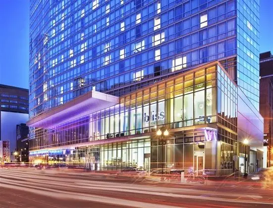 W Boston Hotel and Residences