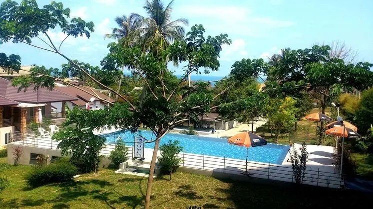 The W Villa