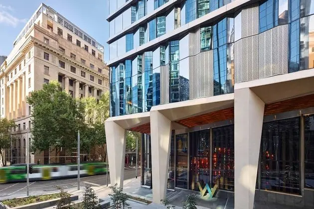 W Melbourne