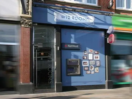 W12 Rooms