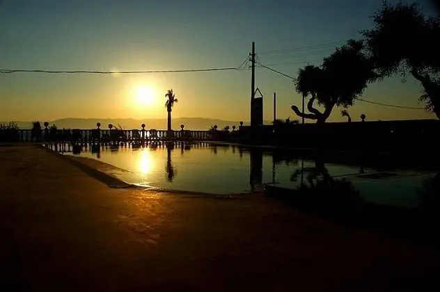 WA Çeşme Farm Hotel - Havuz