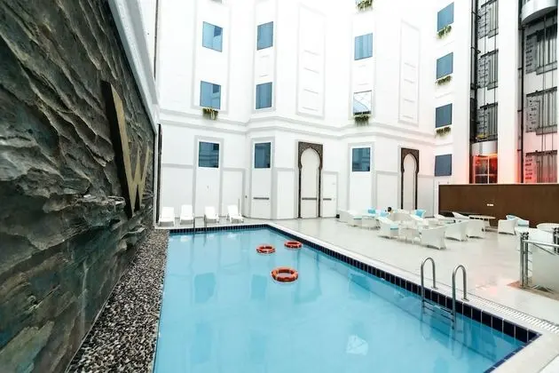 WA hotel