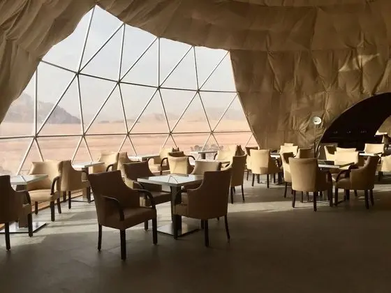 Wadi Rum Bubble Luxotel - Campsite - Yerinde Yemek