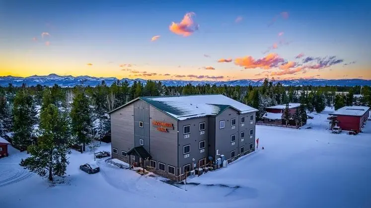 Wagon Wheel Hotel