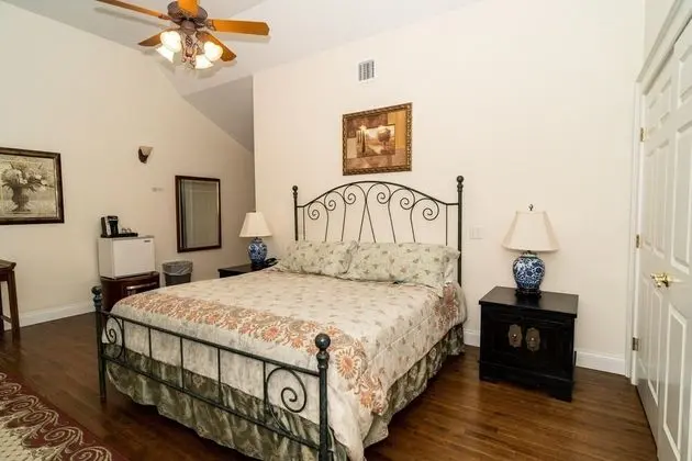 The Wainscott Inn - Oda