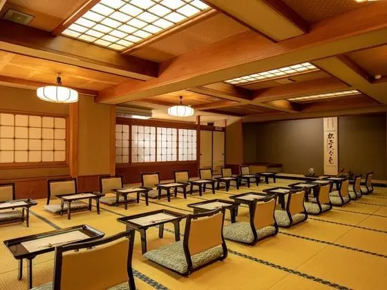 Wakamatsu Yugawara Hot Spring Resort - Yerinde Yemek