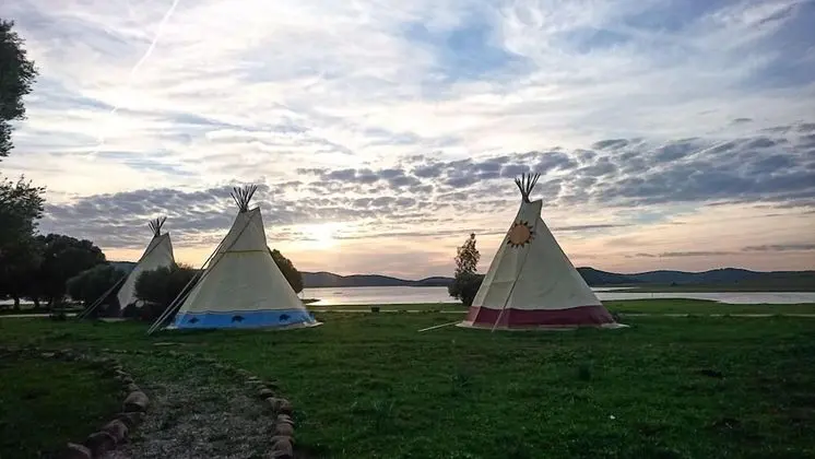 Wakana Lake Glamping