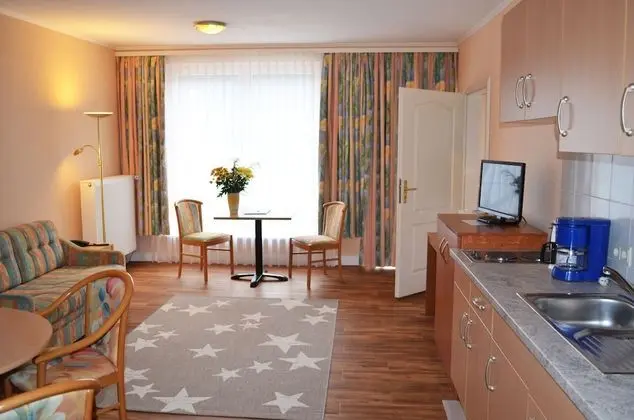 Waldhotel Humboldt FeWo2 - Mutfak