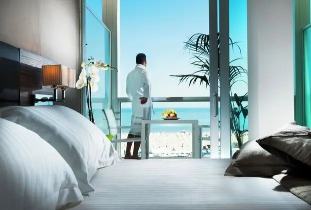 Waldorf Suite Hotel - Öne Çıkan Resim