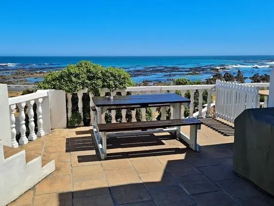 Walkerbay Accommodation