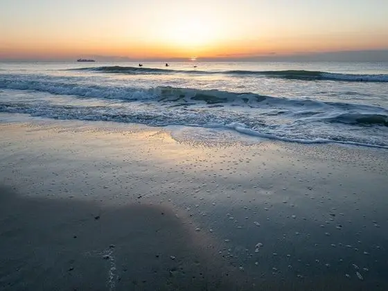 Walkin On Sunshine - Plaj