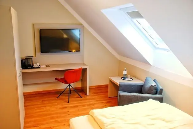 Walldorf Suites Boutique Hotel - Oda