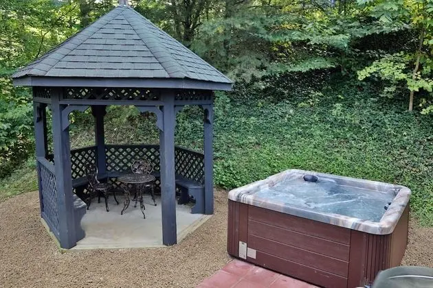Walnut Grove 2 - Three Bedroom Chalet - Spa