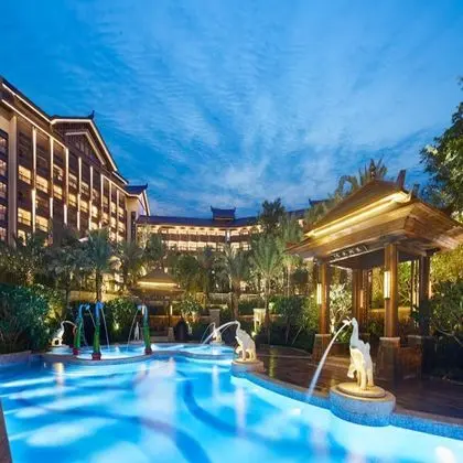 Wanda Realm Resort Nanning - Havuz