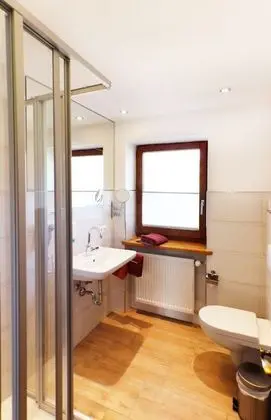 Wandern und Wohlfühlpension Schuasterhof - Banyo Tipleri